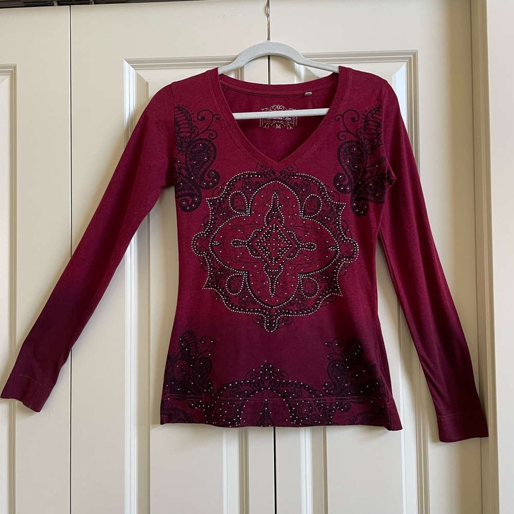 Panhandle Slim SPARKLE Red V-neck top, long sleeves, medium